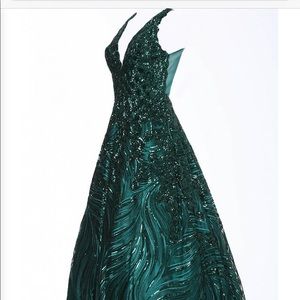 JVN Knock Out Emerald Green Ball Gown NWT